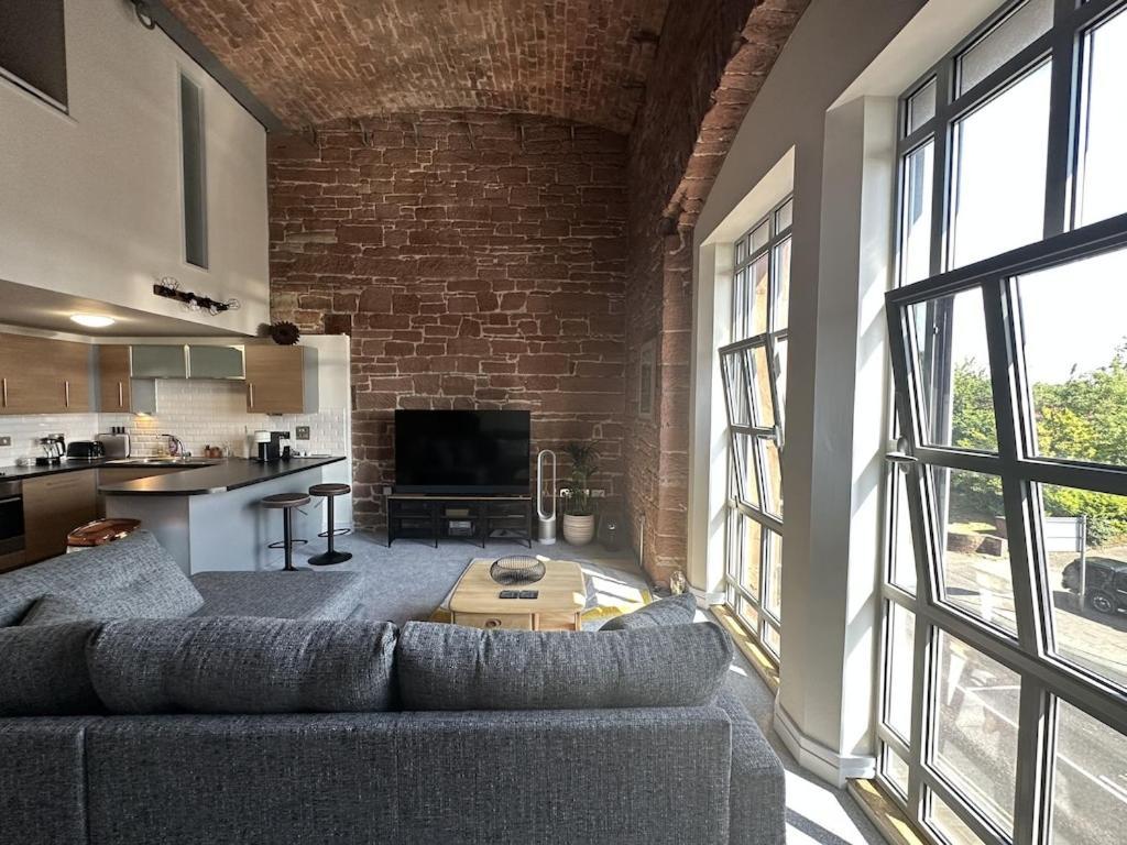 The Engine House At Dixons Chimney Near Carlisle Castle Unique Historic Apartment With 65 Inch Sky Glass And Private Parking المظهر الخارجي الصورة